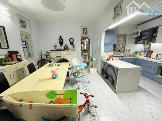 Bán nhà biệt thự phố Võ Thị Sáu, DT 110 m2, MT 8 m, sát hồ - 4