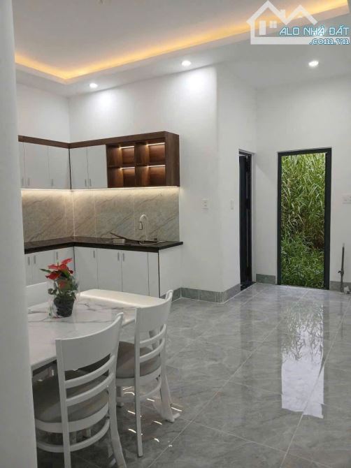 Bán gấp căn nhà cấp 4 100m2 ở Tân Thông Hội giá 795 triệu sổ hồng riêng - 4