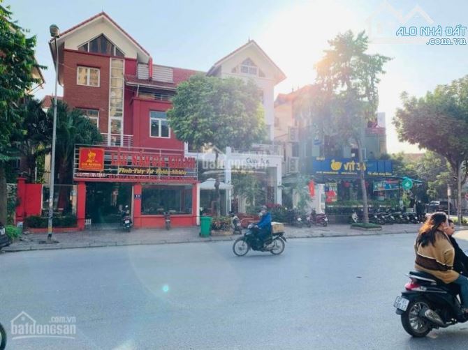 Bán biệt thự Nguyễn Văn Lộc, Mỗ Lao, Hà Đông 150m2 giá 42 tỷ - 4