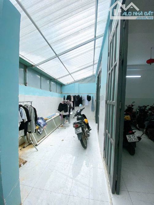 TOÀ CHDV NGAY TRƯỜNG HỌC TÂN TRỤ - GẦN SÂN BAY - NGANG HIẾM 8M - GIÁ HƠN 12 TỶ - 4