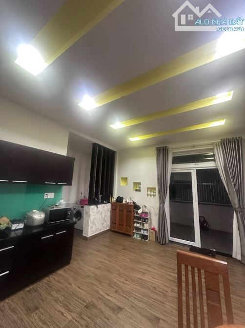 BÁN BIỆT THỰ LANGBIANG ĐÀ LẠT - 4PN, SÂN ĐẬU 3 Ô TÔ - 4