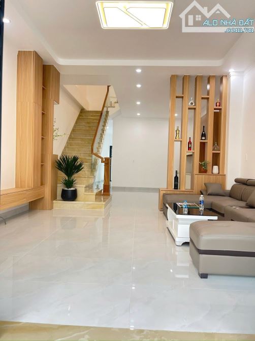 NHÀ LẦU SỔ RIÊNG THỔ CƯ CHỈ 1 Tỷ Hơn NHỎ XÍU - 4