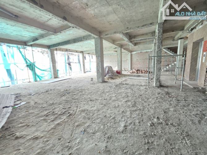 BÁN TÒA NHÀ 9TẦNG, 290M2 MT 16M – SIÊU PHẨM VÍP CẦU GIẤY - MẶT TIỀN QUYỀN LỰC - 4