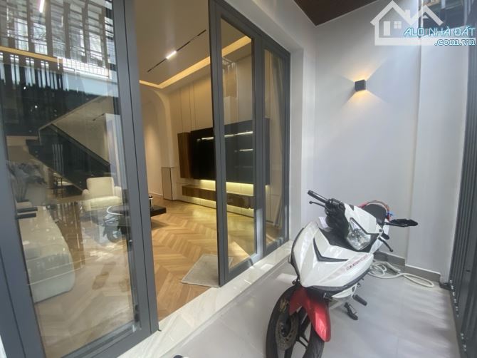NHÀ ĐẸP HXT 8M PHAN HUY ÍCH - 60M2 (4M x 15 M )4 TẦNG - NỘI THẤT HIỆN ĐẠI .DỄ CHO THUÊ .TI - 4