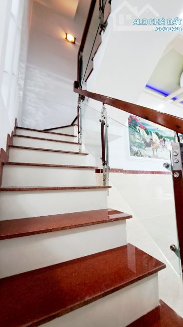 BÁN NHÀ RIÊNG 5 TẦNG - HXH 8M HT 17 - 54 M2 - KHU PHÂN LÔ VIP - 4PN - NHỈNH 6 ĐỒNG - Q12 - 4