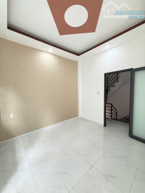 NHÀ 3 TẦNG CHỢ GÒ VẤP - HẺM THÔNG - NHÀ ĐẸP LUNG LINH - DTSD: 63M2 - NHỈNH 3 TỶ - 4