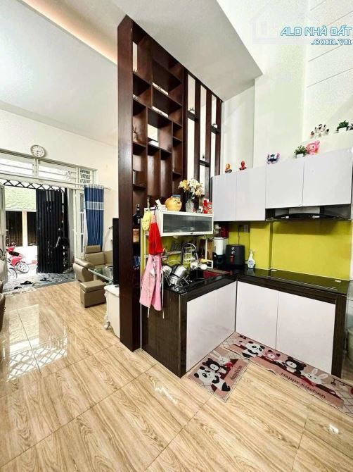 BÁN NHÀ GÒ VẤP, KẾ HẺM XE HƠI DƯƠNG QUẢNG HÀM, 50M², CHỈ 4.6 TỶ TL - 4