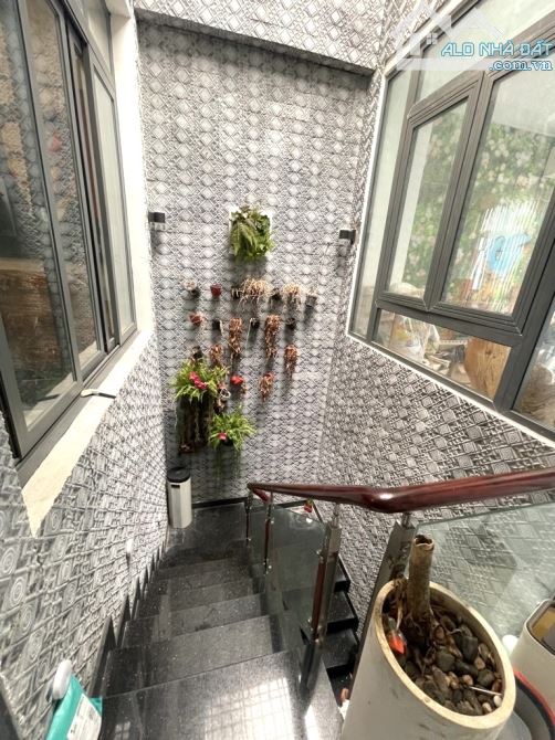 HẺM XE TẢI, KẾ BÊN TÊN LỬA, NHÀ MỚI Ở NGAY 4,2m x 12,5 m - 4 TẦNG,  GẦN  BV BÌNH TÂN - 4