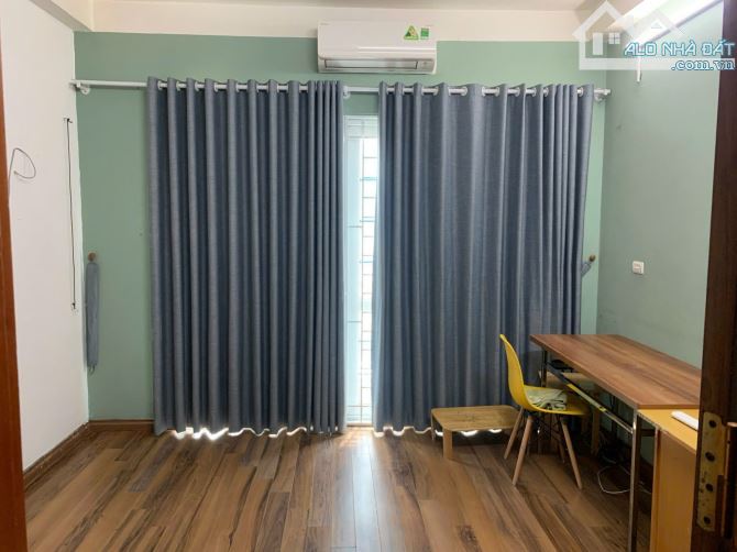 Cho thuê nhà tại 134 Phan Đình Giót, La Khê, Hà Đông, Hà Nội. DT 50m x 4 tầng, giá 14tr - 4