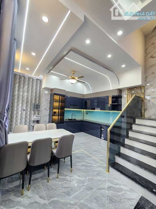 Bán nhà 2 mặt tiền giá rẻ, full nội thất, p.Bình Chuẩn, Tp.Thuận An chỉ 5,5 tỷ TL M6331 - 4