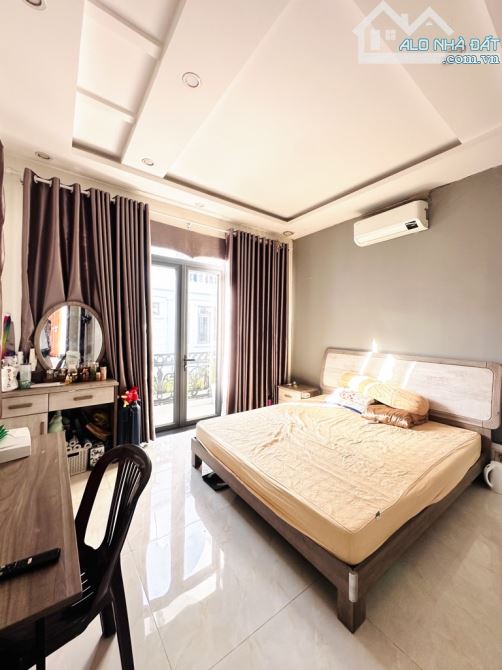 Gấp bán! Nhà 1sẹc  ĐƯỜNG SỐ 3 dtich 4.3x19m gần UBND Phường 9 HXH - thương lượng tốt - 4