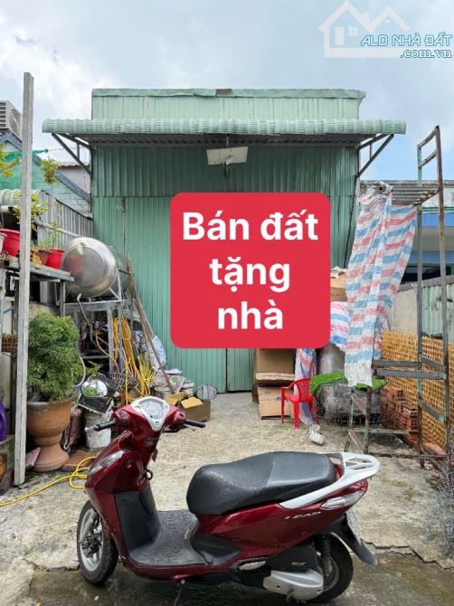 BÁN ĐẤT HBP TẶNG NHÀ TIỀN CHẾ ĐANG CHO THUÊ 5TR - 105M2(4.5 ❌23M)  NGAY NGÃ TƯ CẦU VƯỢT HI - 5