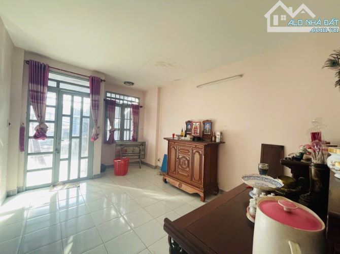 BÁN NHÀ 2 TẦNG MẶT TIỀN LIÊN KHU 4-11 (HẺM 160 HUỲNH THỊ HAI CŨ) TCH Q12 GIÁ RẺ 6,5 TỶ - 5