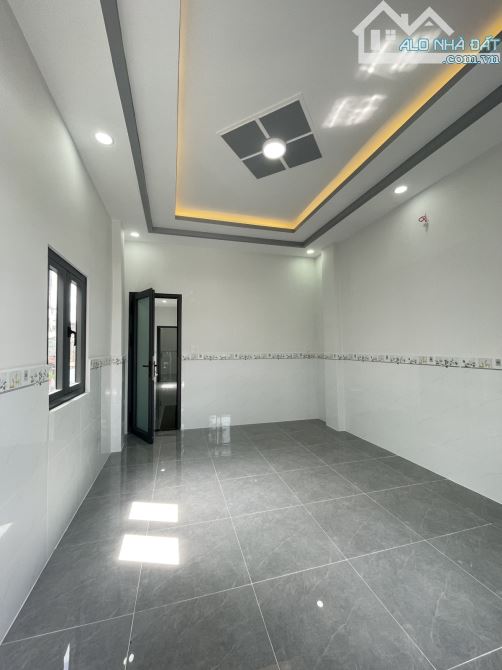 LÔ GÓC HIẾM – HẺM 4M THÔNG, GẦN MT ÂU CƠ CHỈ 30M – GIÁ 4.8 TỶ - 5