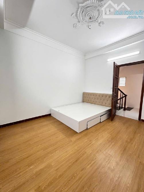 🏠 Bán nhà 6 tầng Cát Linh – Trung tâm Đống Đa – chỉ 6 tỷ - 5