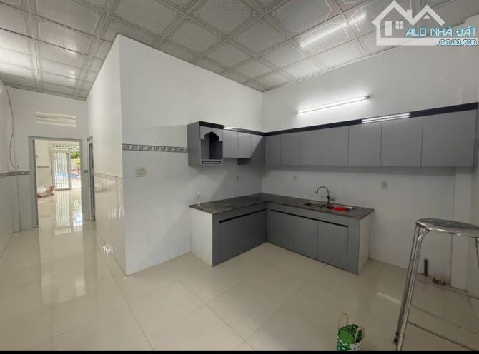 GẤP ! Bán căn nhà c4 ở Thái Thị Giữ Bà Điểm 4x17 ( 66m2 ) 710 TRIỆU Sổ hồng riêng sangten - 5