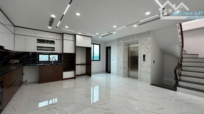 Bán nhà phố Nguyễn Phong Sắc, 66m2, 7 tầng, thang máy, gara ô tô, ngõ thông, 22 tỷ - 5