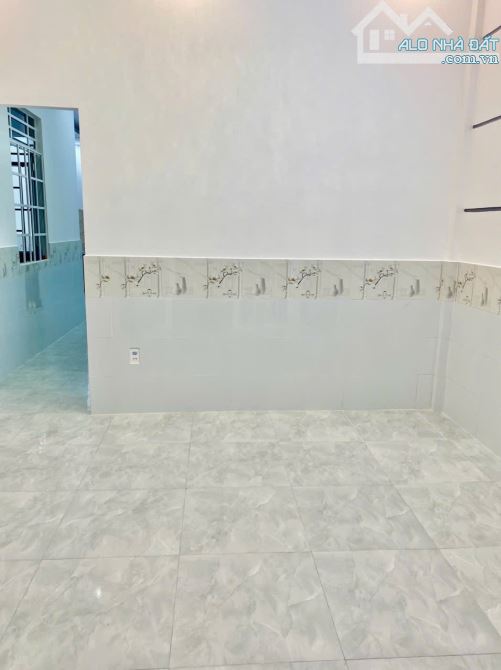 NHÀ TRỆT LỚN CÓ SÂN RỘNG RÃI, NHÀ XE Ô TÔ MT Đ.NGUYỄN CHÍ THANH- GẦN KCN TRÀ NÓC - 5