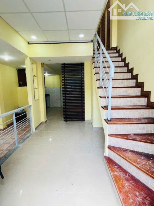 BÁN NHÀ CĂN GÓC VIP NHẤT Q.10 – NGUYỄN TIỂU LA – P.8  🏡 Diện tích: 40m² (4.4 x 9) – Kết c - 5