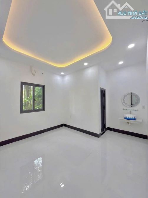Bán nhà lầu mới xây 1 xẹc đường lớn - cách chợ Thạnh Phú 500m - 5