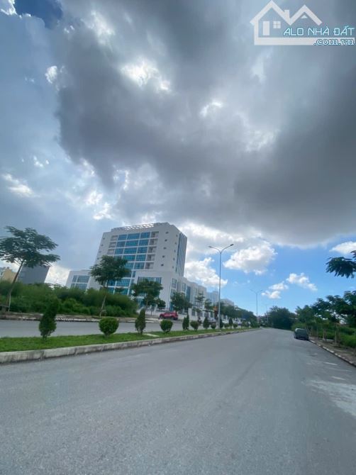 CẦN CHUYỂN NHƯỢNG ĐẤT TĐC LÔ 27 Lê Hồng phong - Ngô quyền . Diện tích 60m ngang 4m - 5
