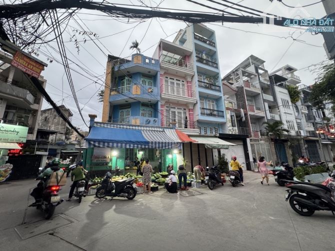 🏡B.án n.hà Lạc Long Quân - 68m2 - 3 T.ầng - N.gang 4m - HXH , An ninh - 8pn 🏡 - 5