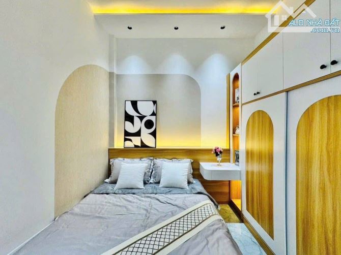 Bán nhà Hoàng Mai giáp Thanh Xuân 45m², 4 tầng - 5