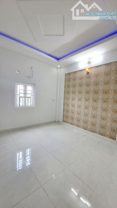 BÁN NHÀ RIÊNG 5 TẦNG - HXH 8M HT 17 - 54 M2 - KHU PHÂN LÔ VIP - 4PN - NHỈNH 6 ĐỒNG - Q12 - 5