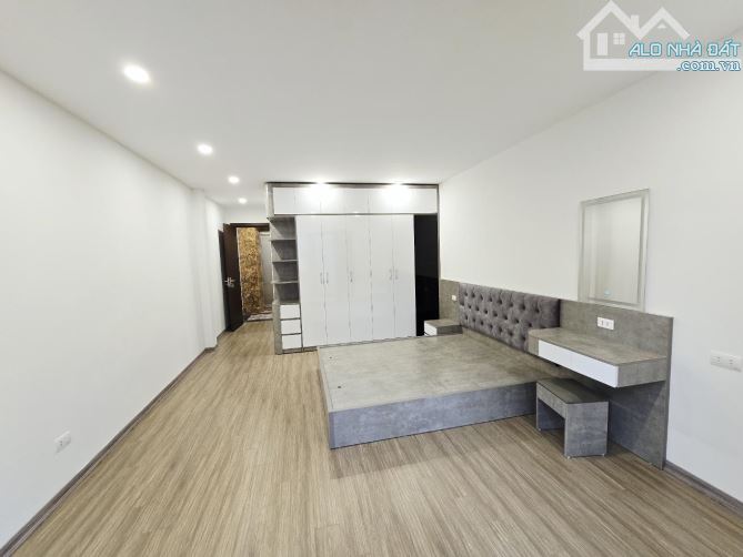Bán Nhà Phố Cổ Linh -Thạch Bàn: 55m2x6Tầng, Full Nội Thất.Gía 9Tỷ Nhỉnh - 5