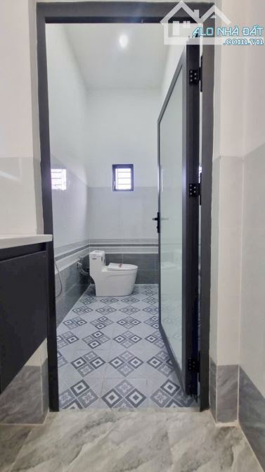 Cần bán nhà mặt tiền nhựa mới 100% cách Võ Văn Kiệt 80m - 5
