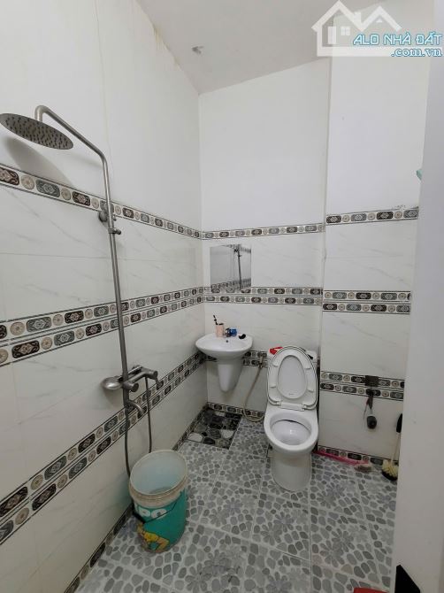 Bán nhà 1 trệt 2 lầu KDC gần TT Y Tế Dĩ An p.Tân Đông Hiệp Tp.Dĩ An chỉ 4ty500 TL M7495 - 5