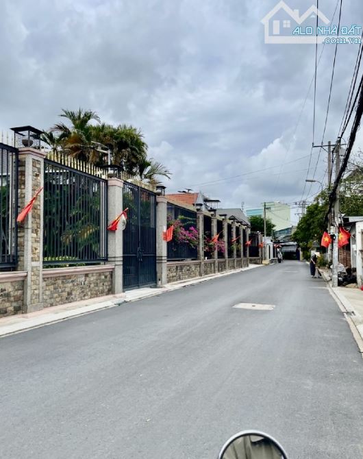 🏡 DÃY TRỌ đường DDHT19,phường ĐÔNG HƯNG THUẬN Q12 dt 111m2 (5,8x19m) Hẻm Oto 💰7 xTỶ - 6