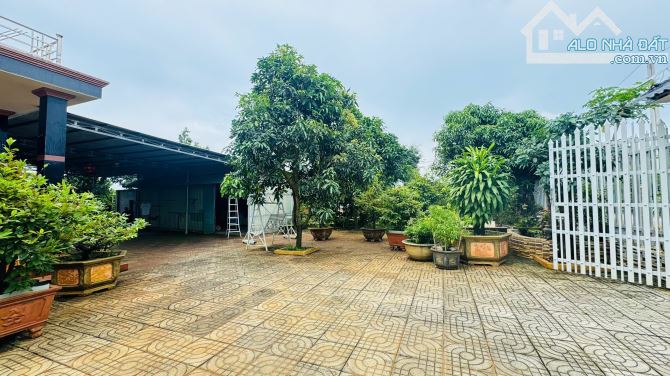 NHÀ VƯỜN SUM SUÊ GẦN 3000M2 ĐẤT ĐỎ- HCM🏝️🏝️🏝️ 🌈🌈GIÁ BÁN: 10TỶ TL🌈🌈 ---- 🌈Dt: 2715m - 6
