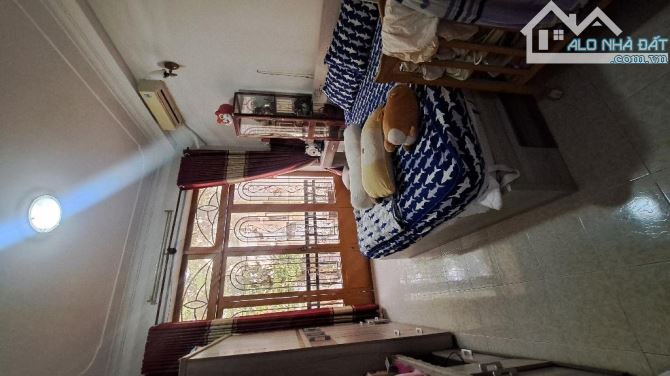 VỊ TRÍ ĐẸP,SỔ NỠ HẬU,NHÀ ĐẸP,KẾT CẤU ĐẸP,ĐỦ CÔNG NĂNG.Ngang3,9m-dài 11,5m-4tầng-Giá12,5 tỷ - 6