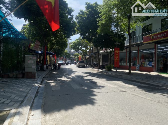 🏡 NHÀ ĐẸP PHÂN LÔ – VIP PHÚ XÁ, TÂY HỒ – 5 TẦNG – Ô TÔ TRÁNH – VỈA HÈ RỘNG - 6