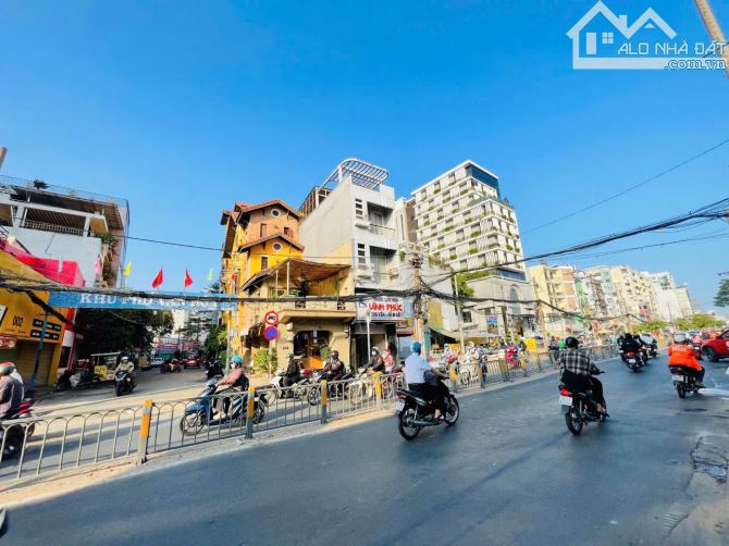 Bán nhà hẻm xe hơi Quận 10 đúc 4 tầng BTCT  64m2 7PN cạnh CV Lê Thị Riêng nhỉnh 10 tỷ - 6