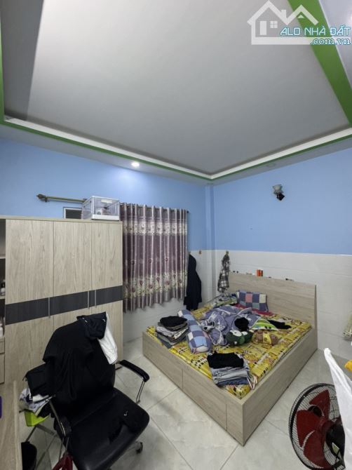 4 TẦNG - ĐƯỜNG 702 HỒNG BÀNG  -P.1-Q.11- DT: 4/4.5*15M- 8 TỶ 9 - 6