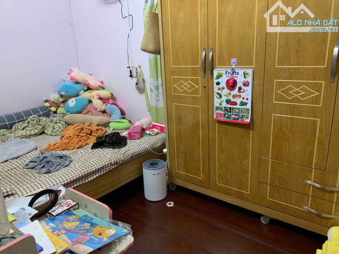 Cần bán nhà 1 Trệt 1 Lầu - 2PN 2WC - p.9 – 75m² – giá 10.5 tỷ – khu dân cư yên tĩnh - 6