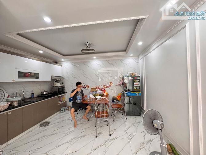 Cần bán nhà 4 tầng đẹp tại tuyến 2 đường Hồ Sen – Trung tâm Hải Phòng - 6