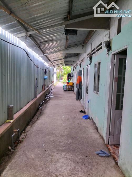 Bán đất kinh doanh phòng trọ đang hoạt động DT : 252m2 đường đi 3m - 6