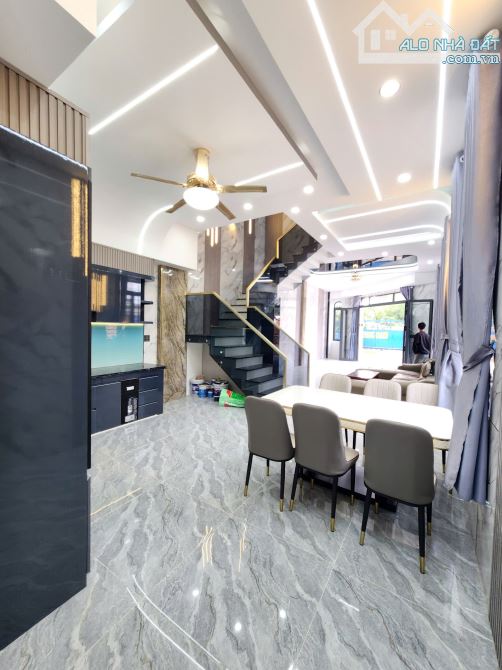 Bán nhà 2 mặt tiền giá rẻ, full nội thất, p.Bình Chuẩn, Tp.Thuận An chỉ 5,5 tỷ TL M6331 - 6
