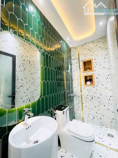 XOAY VỐN KD BÁN NHÀ HỒ BÁ KIỆN,P15,QUẬN 10-GIÁ:5TỶ060/63,6M2(5,3X12)-3 LẦU,4PN-SỔ ĐẸP - 7