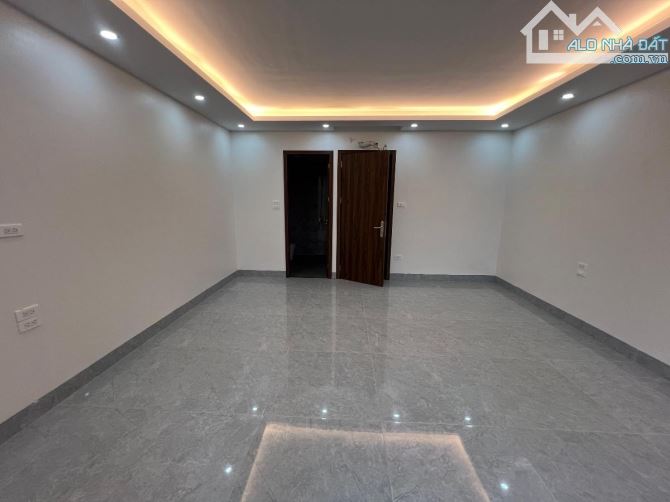 Lạc Long Quân 102m² mặt tiền 7,2m – nhà cực đẹp giá chỉ 25 tỷ, siêu rẻ không có căn thứ 2 - 7