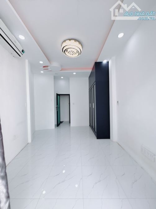 NHÀ MỚI 3 TẦNG TẠI VĨNH HỘI Q4 - KHU DC HIỆN HỮU KHÔNG QH - 7