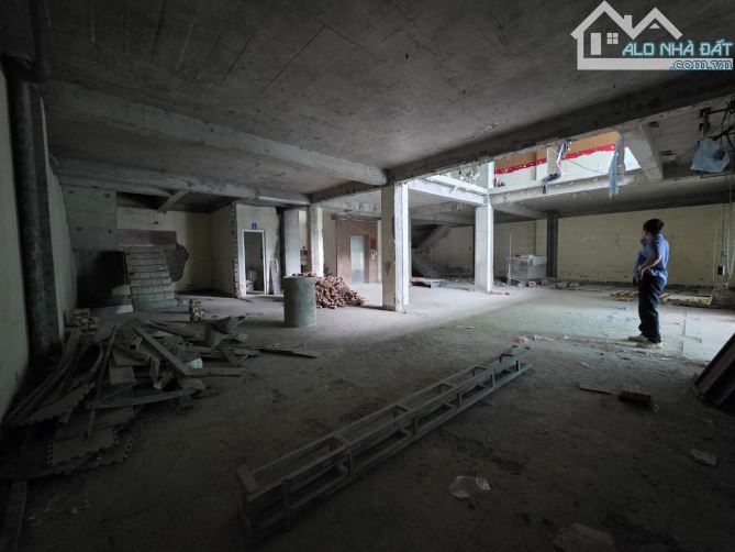 BÁN TÒA NHÀ 9TẦNG, 290M2 MT 16M – SIÊU PHẨM VÍP CẦU GIẤY - MẶT TIỀN QUYỀN LỰC - 7