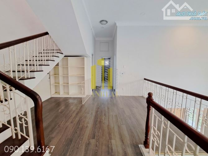 Biệt Thự Trần Não 530m2 Sân Vườn - Hồ Bơi - An Ninh Tuyệt Đối . Giá 75 Triệu - 7