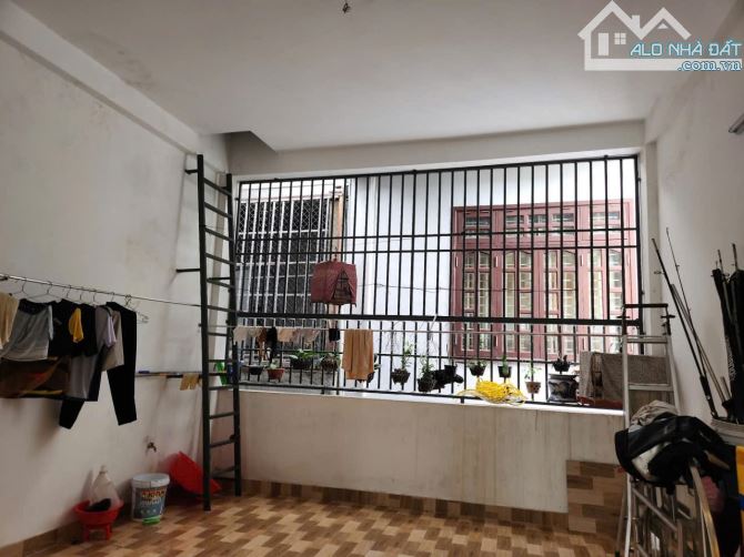 📌📌📌LÀM VIỆC TRỰC TIẾP GIÁ TỐT !!! Bán nhà 3 tầng tại đường Ngọc Hồi - 7