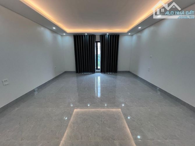 Lạc Long Quân 102m² mặt tiền 7,2m – nhà cực đẹp giá chỉ 25 tỷ, siêu rẻ không có căn thứ 2 - 8