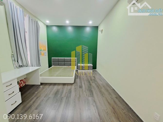 Biệt Thự Trần Não 530m2 Sân Vườn - Hồ Bơi - An Ninh Tuyệt Đối . Giá 75 Triệu - 8