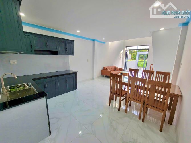 Bán nhà mới xây gần KCN  Giang Điền , GĐ 6 người ở thoải mái , DT nhà lớn 172.6m2 ,CC ngay - 8